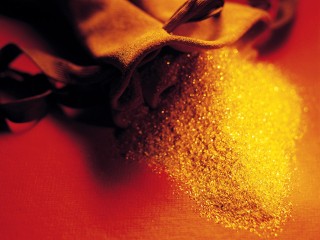 黄金长期投资收益比存款高吗？