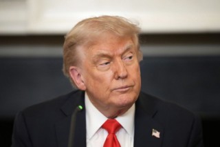 洛杉矶骚乱后，特朗普再发声：抗议活动中将不允许佩戴口罩