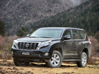 丰田霸道后备箱怎么开启？开启后备箱有什么技巧？