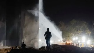 印度空难调查聚焦发动机与襟翼问题 印方下令对787机队全面安检