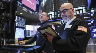 早盘：美股继续上扬 道指上涨近千点