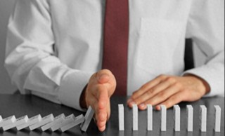 监管划红线 资产管理信托全面禁止资金池、通道类业务