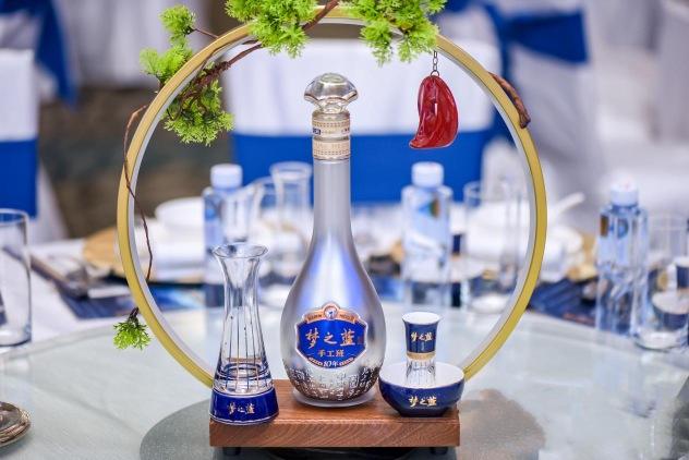 怎样改装蓝色排气管灯？改装时需要注意哪些事项？  第1张