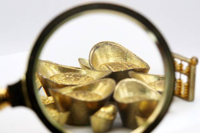 如何分析黄金交易的市场趋势？这种趋势如何影响投资者决策？  第1张