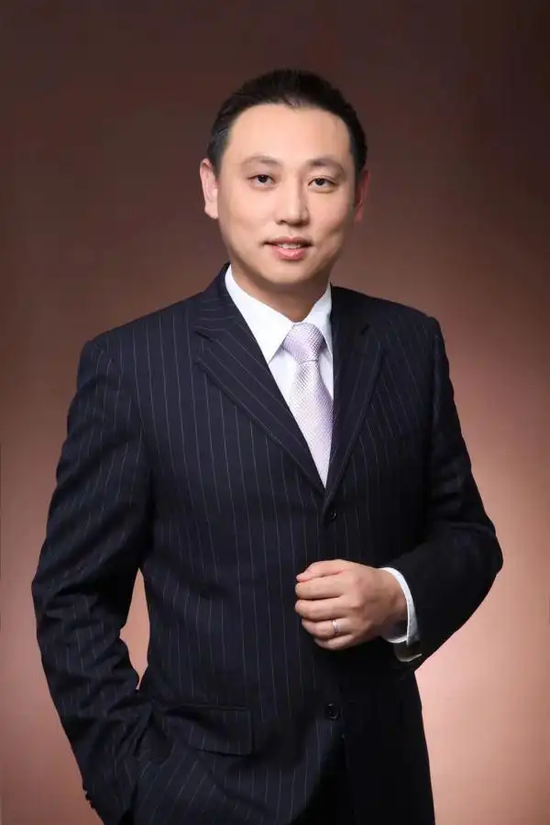 原九泰基金总经理严军加盟兴华基金  第1张