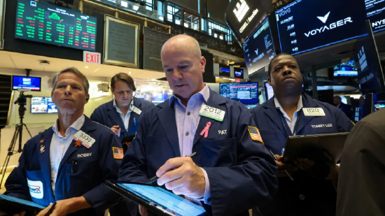 盘前:三大股指期货齐跌 特朗普威胁单方面加关税 第2张 盘前:三大股指期货齐跌 特朗普威胁单方面加关税 第2张