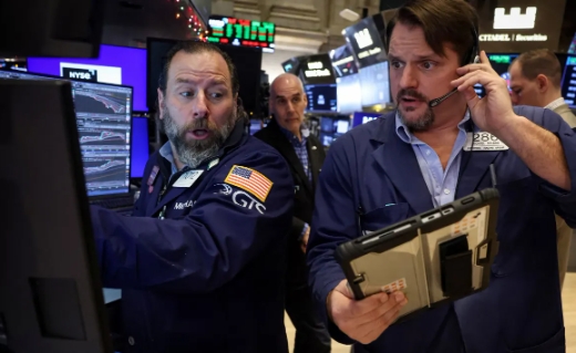 盘前:纳指期货跌0.39% 市场聚焦特朗普演讲 第1张 盘前:纳指期货跌0.39% 市场聚焦特朗普演讲 第1张