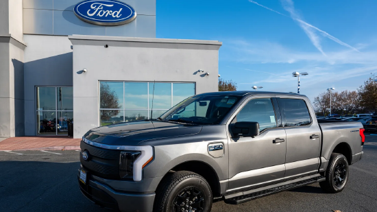 福特四季度将计提6亿美元税前养老金相关费用  第1张