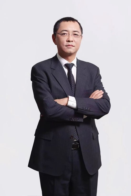 东方基金总经理刘鸿鹏:坚守本源 共筑高质量发展新征程 第2张 东方基金总经理刘鸿鹏:坚守本源 共筑高质量发展新征程 第2张