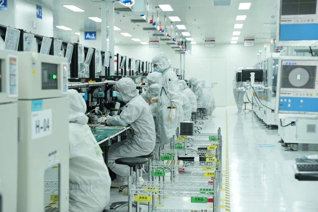 利好!000988,AI高速光模块订单排到四季度 第1张 利好!000988,AI高速光模块订单排到四季度 第1张