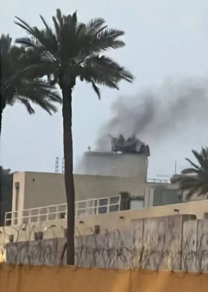 特朗普：伊朗已被“彻底击败”！美国驻伊拉克大使馆遭袭，其防空系统被摧毁  第1张