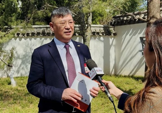 媒体专访｜绿地张玉良接受多家媒体专访：全力止跌回稳，让房地产在经济发展与人民富裕中发挥应有作用  第2张